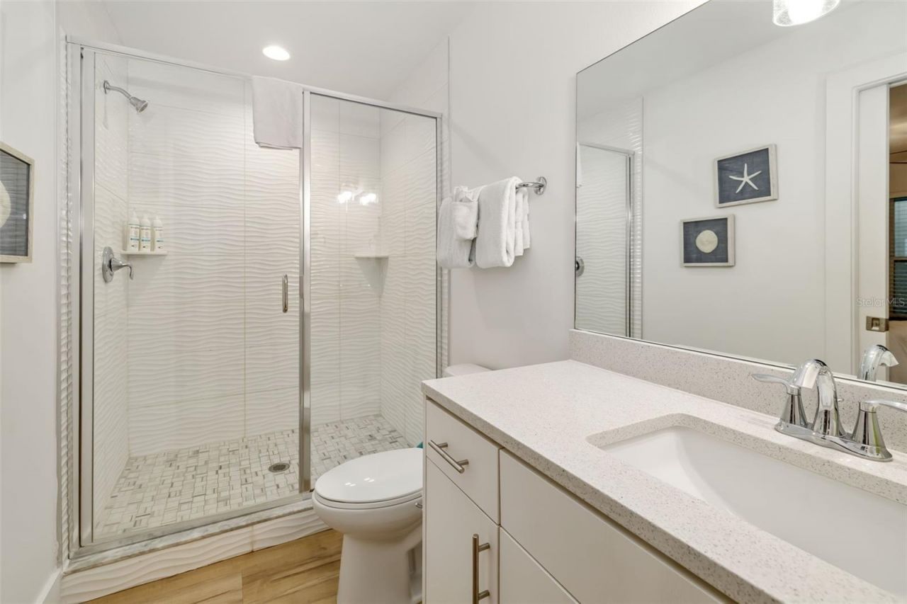 15305 1st Street E, Unit 201, Madeira Beach, FL 33708 Photo