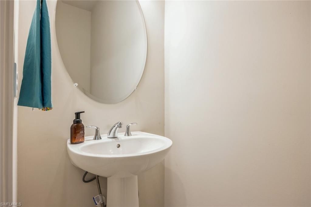13057 Pembroke Dr, Naples, FL 34105 Photo