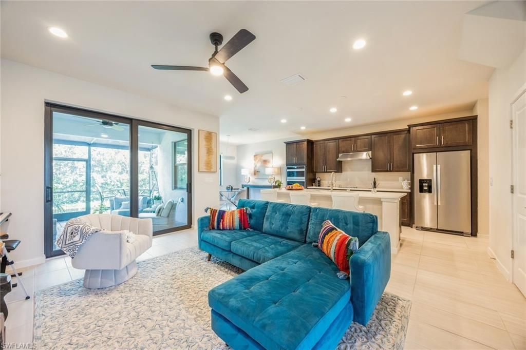 13057 Pembroke Dr, Naples, FL 34105 Photo