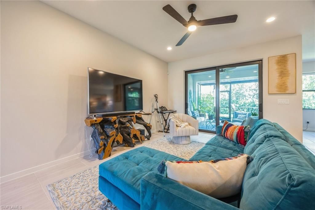 13057 Pembroke Dr, Naples, FL 34105 Photo