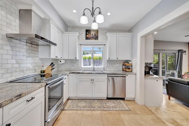 1163 NE 3rd Ave, Boca Raton, FL 33432 Photo