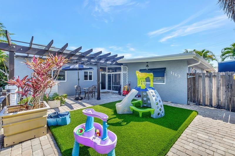 1163 NE 3rd Ave, Boca Raton, FL 33432 Photo