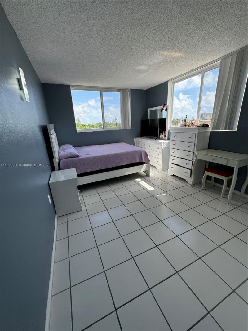 1251 NE 108th St, Unit 602, Miami, FL 33161 Photo