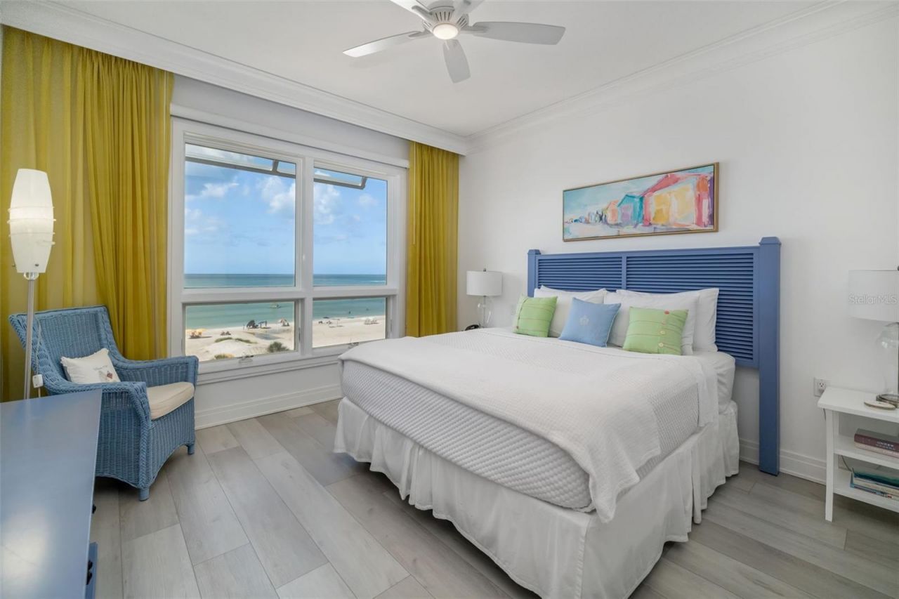 915 Seaside Drive, Unit 407, Sarasota, FL 34242 Photo