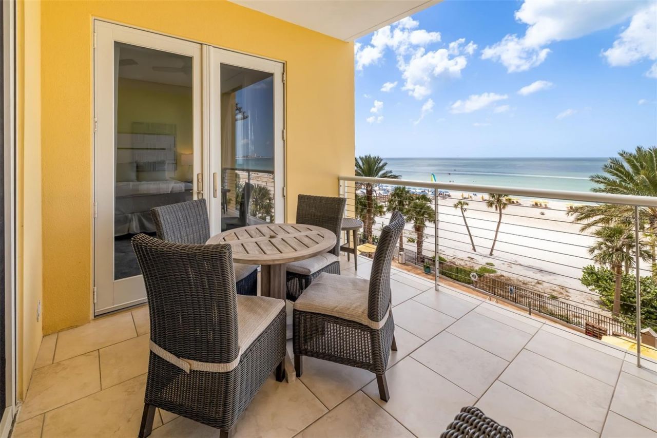 915 Seaside Drive, Unit 407, Sarasota, FL 34242 Photo