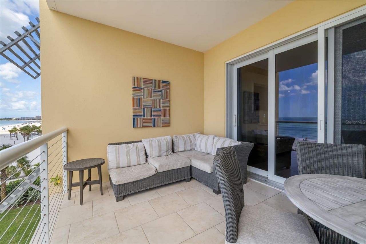 915 Seaside Drive, Unit 407, Sarasota, FL 34242 Photo