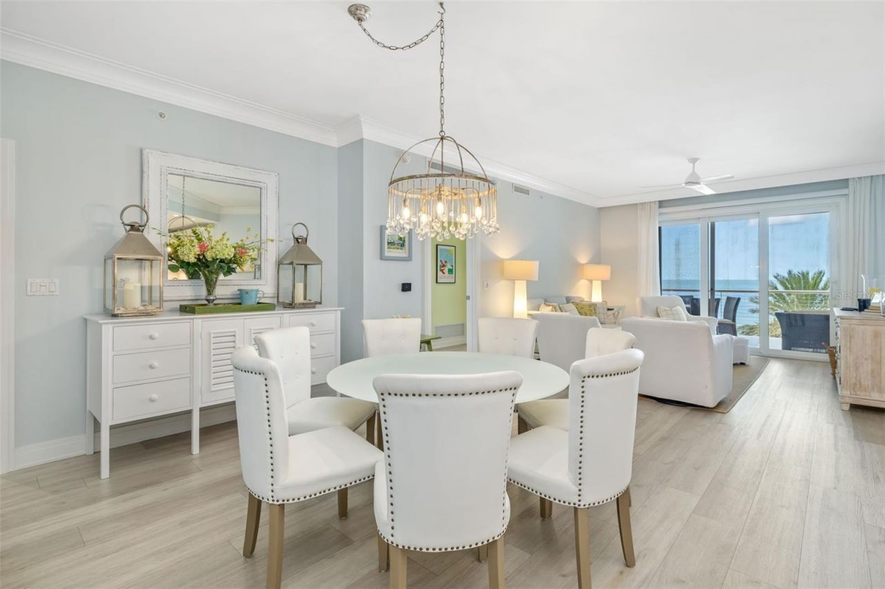 915 Seaside Drive, Unit 407, Sarasota, FL 34242 Photo