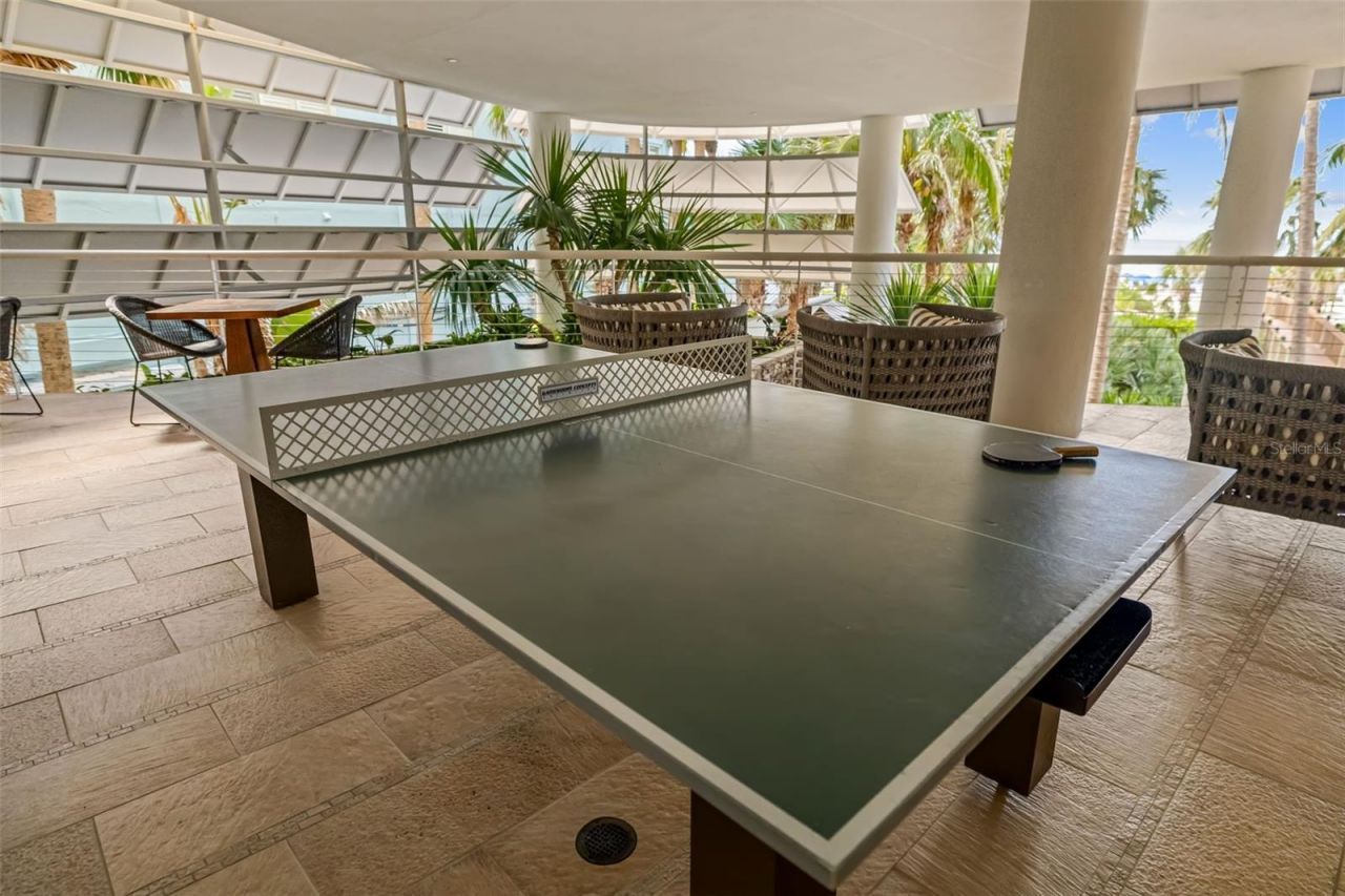 915 Seaside Drive, Unit 407, Sarasota, FL 34242 Photo