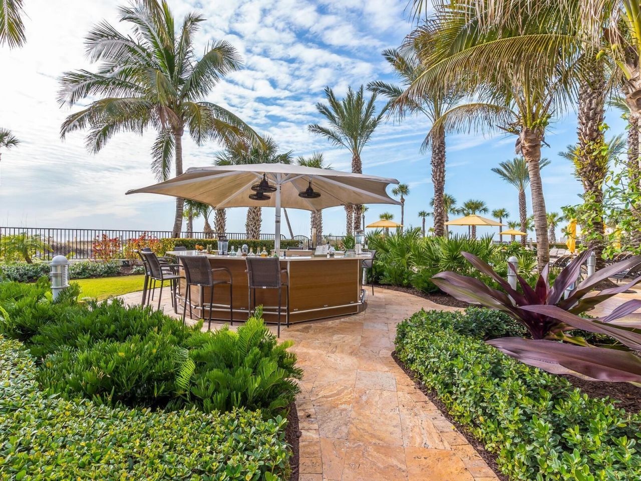 915 Seaside Drive, Unit 407, Sarasota, FL 34242 Photo