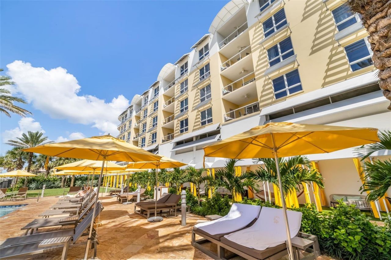 915 Seaside Drive, Unit 407, Sarasota, FL 34242 Photo