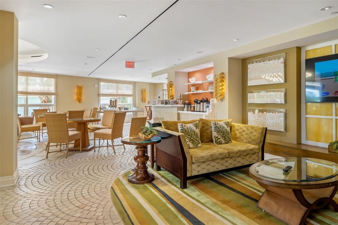 915 Seaside Drive, Unit 407, Sarasota, FL 34242 Photo