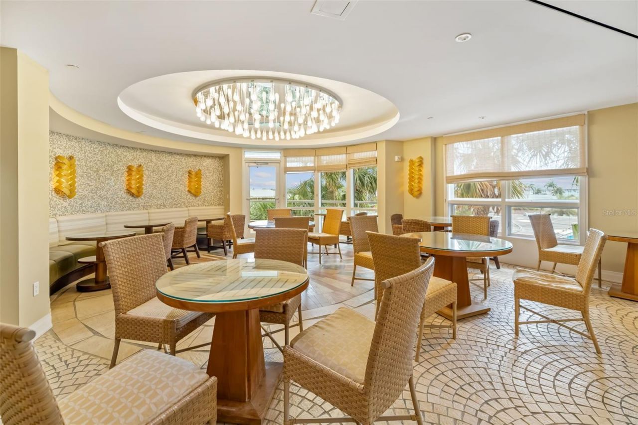 915 Seaside Drive, Unit 407, Sarasota, FL 34242 Photo