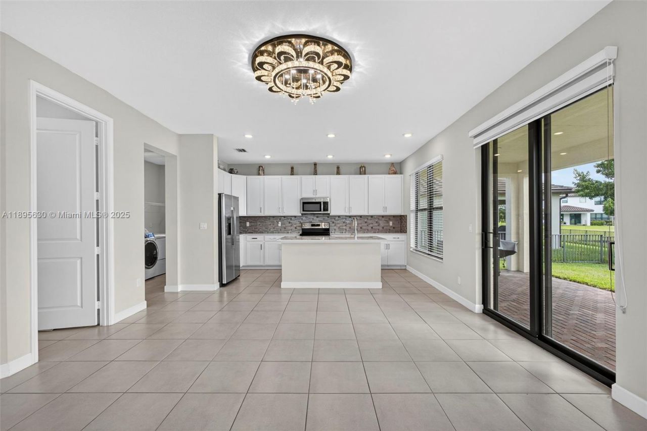 1310 Whitcombe Dr, Royal Palm Beach, FL 33411 Photo