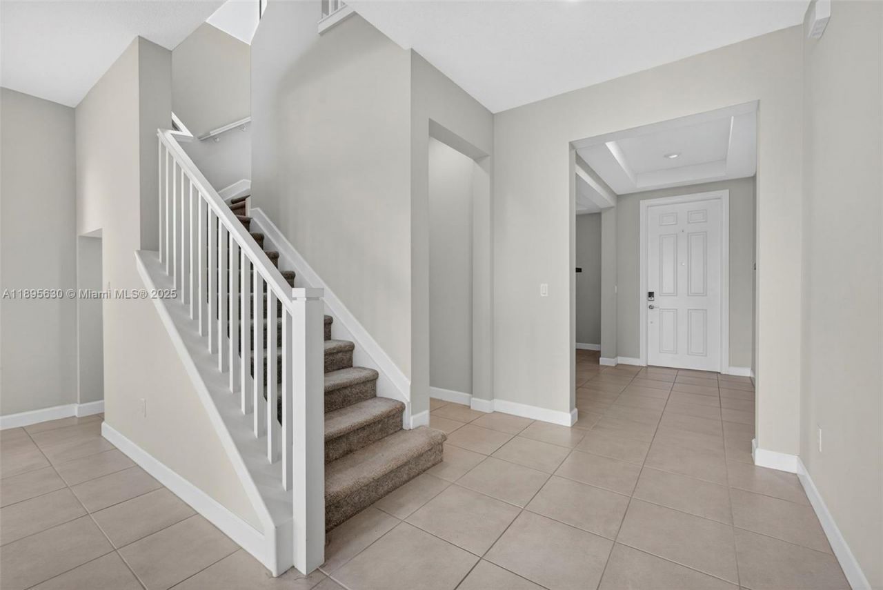 1310 Whitcombe Dr, Royal Palm Beach, FL 33411 Photo