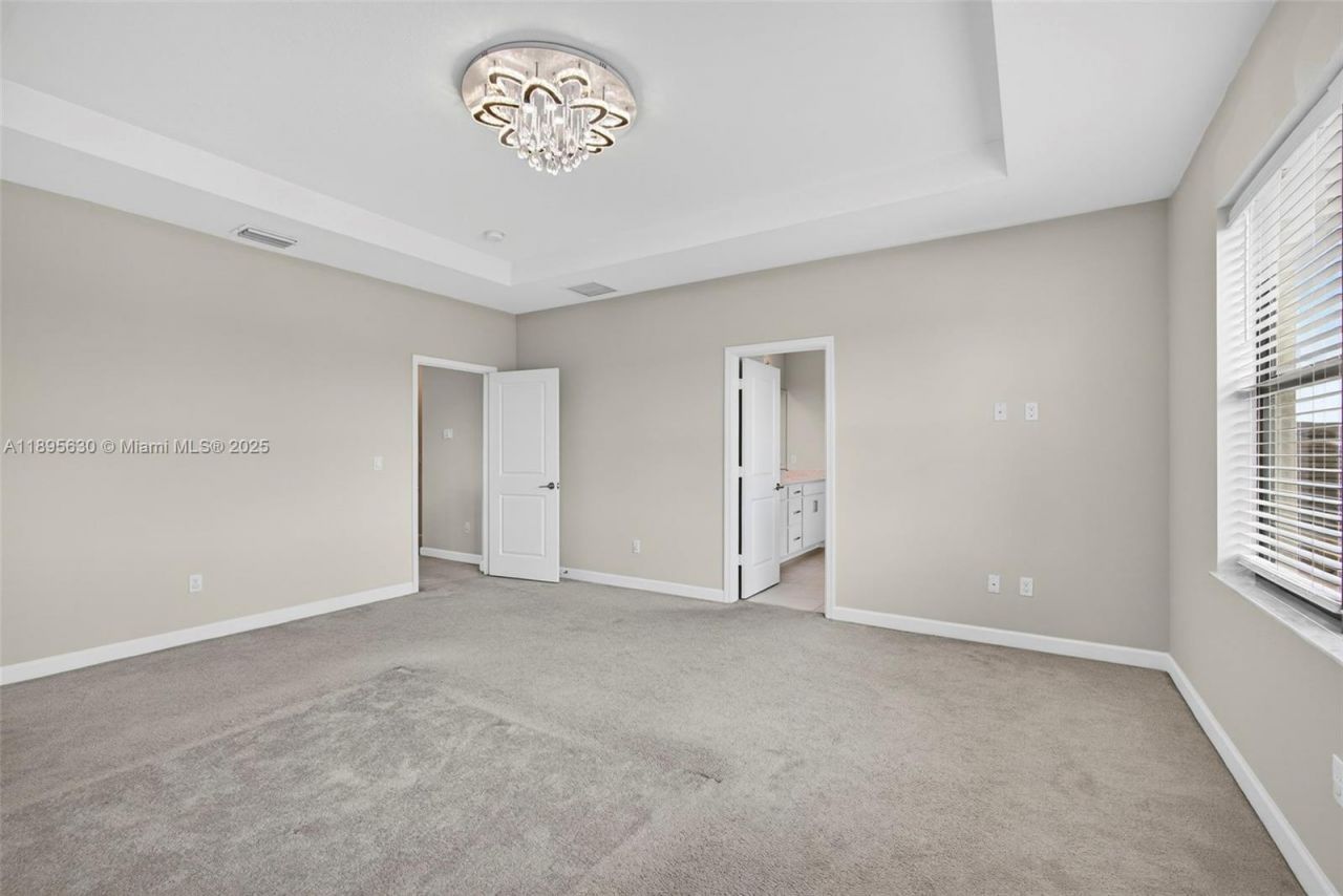 1310 Whitcombe Dr, Royal Palm Beach, FL 33411 Photo