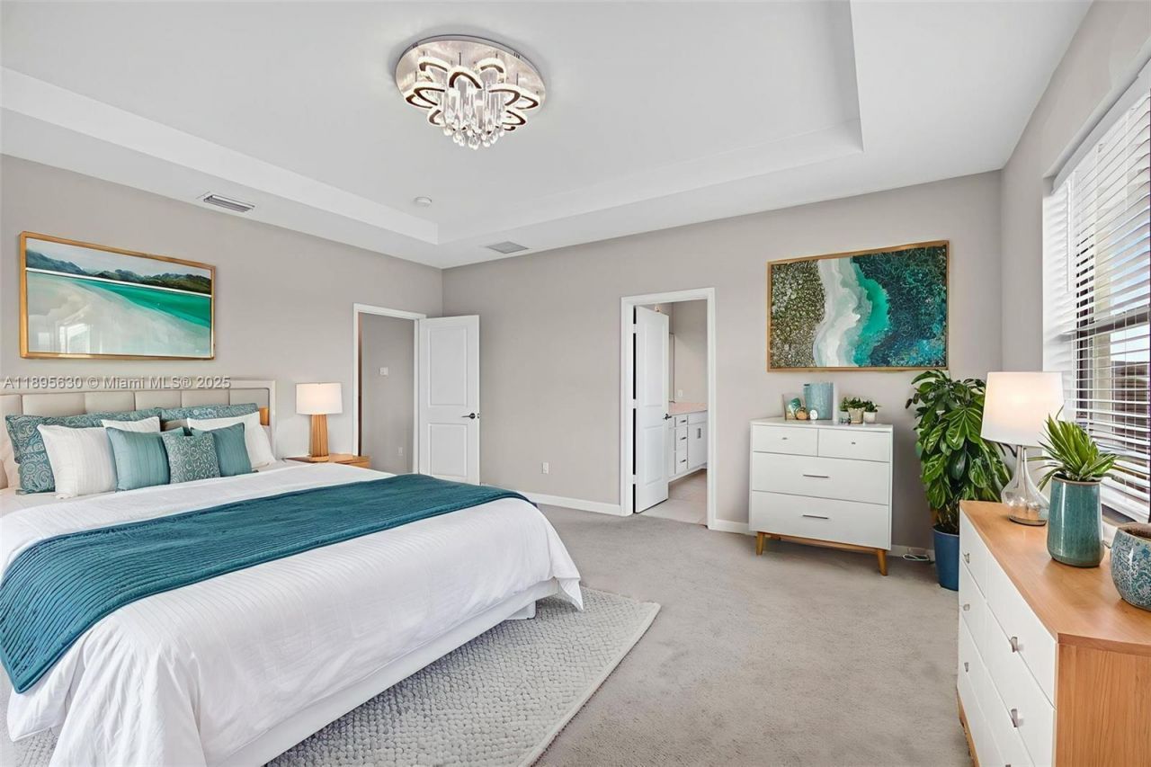 1310 Whitcombe Dr, Royal Palm Beach, FL 33411 Photo