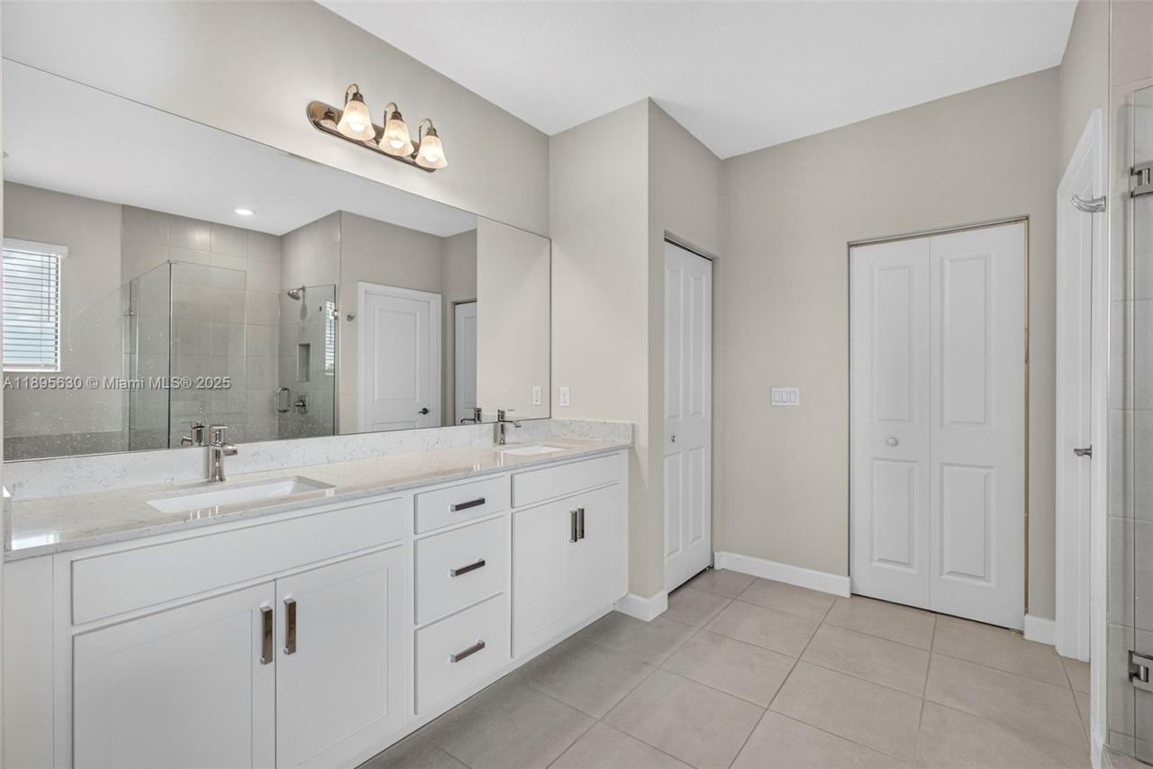 1310 Whitcombe Dr, Royal Palm Beach, FL 33411 Photo