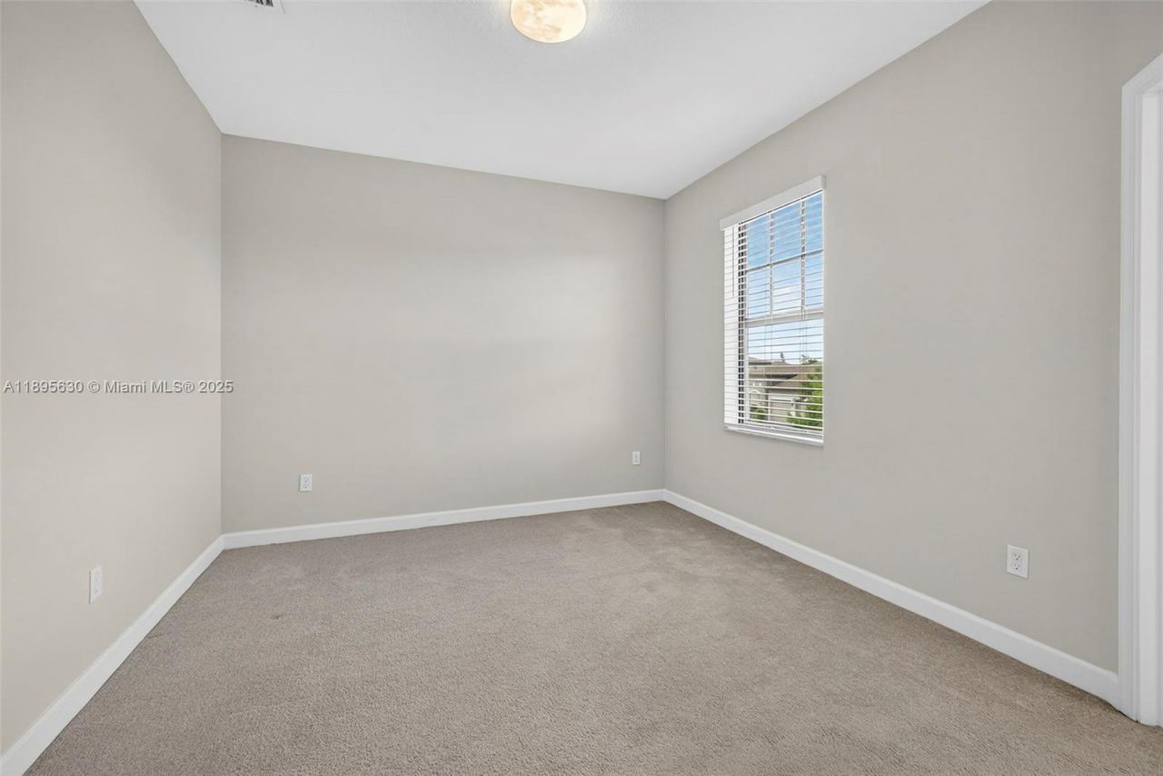 1310 Whitcombe Dr, Royal Palm Beach, FL 33411 Photo