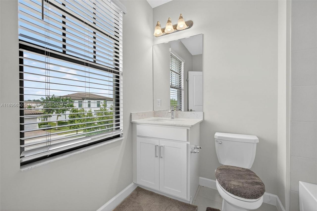 1310 Whitcombe Dr, Royal Palm Beach, FL 33411 Photo