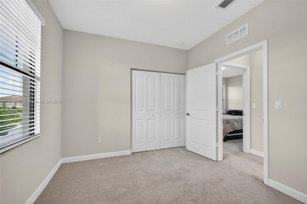 1310 Whitcombe Dr, Royal Palm Beach, FL 33411 Photo