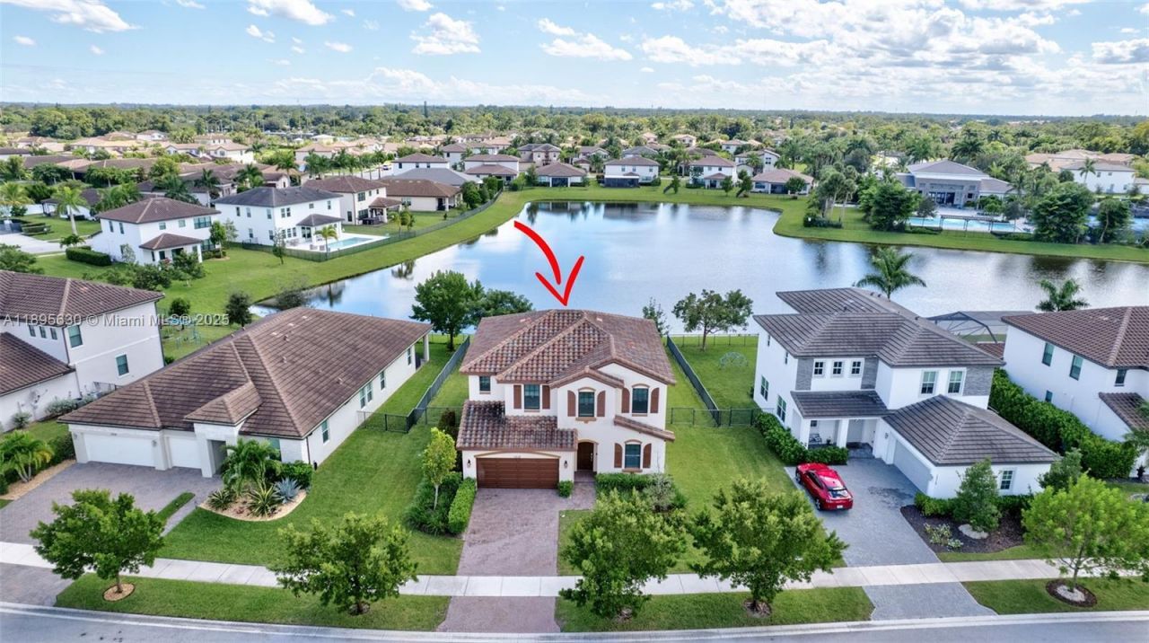 1310 Whitcombe Dr, Royal Palm Beach, FL 33411 Photo