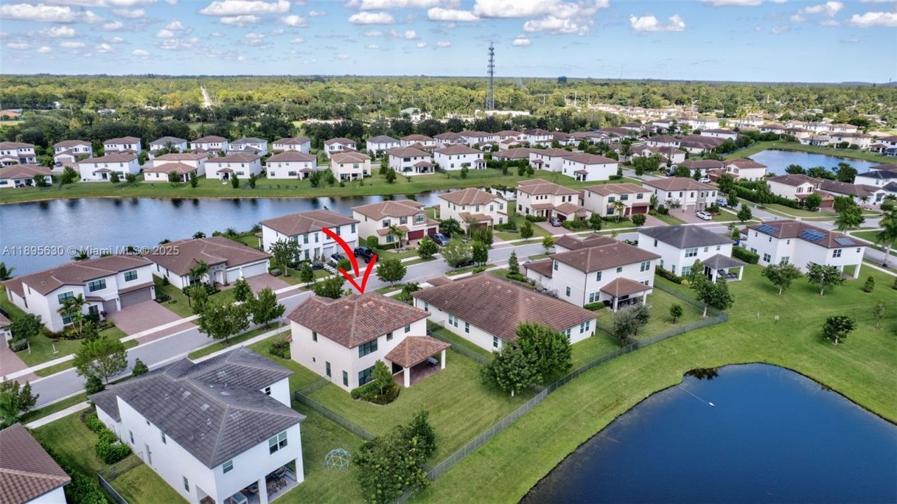 1310 Whitcombe Dr, Royal Palm Beach, FL 33411 Photo