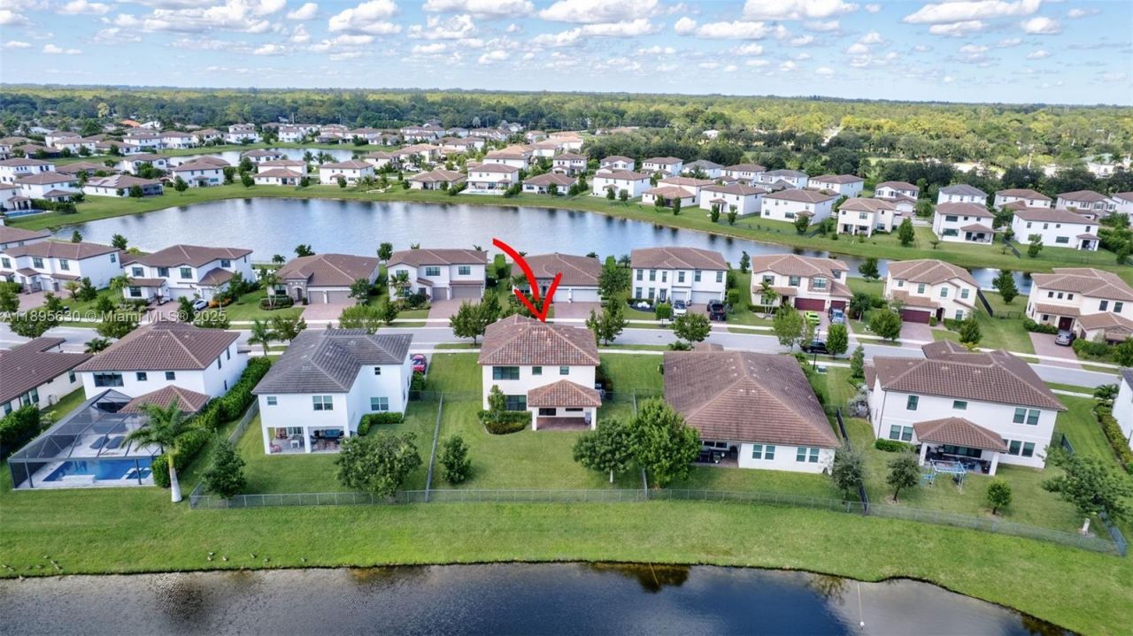 1310 Whitcombe Dr, Royal Palm Beach, FL 33411 Photo