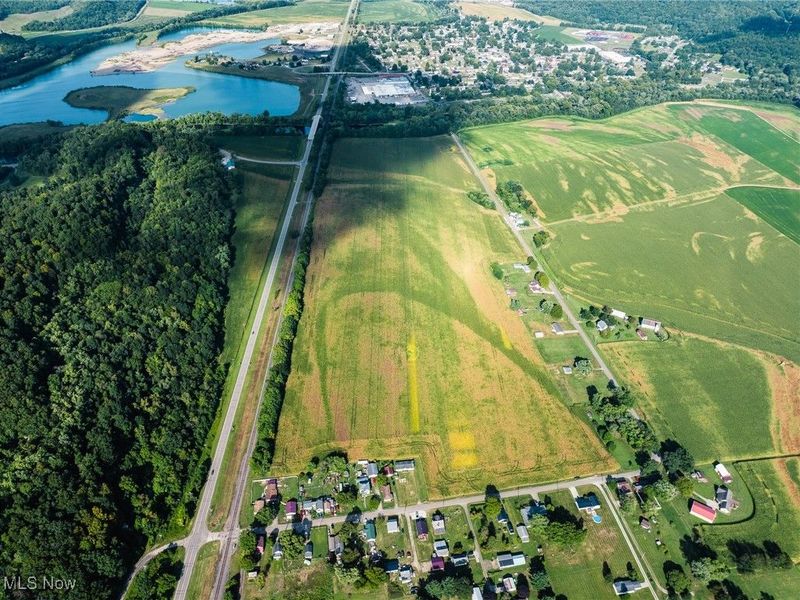 Lock 17 Road SE, Gnadenhutten, OH 44629 Photo 8