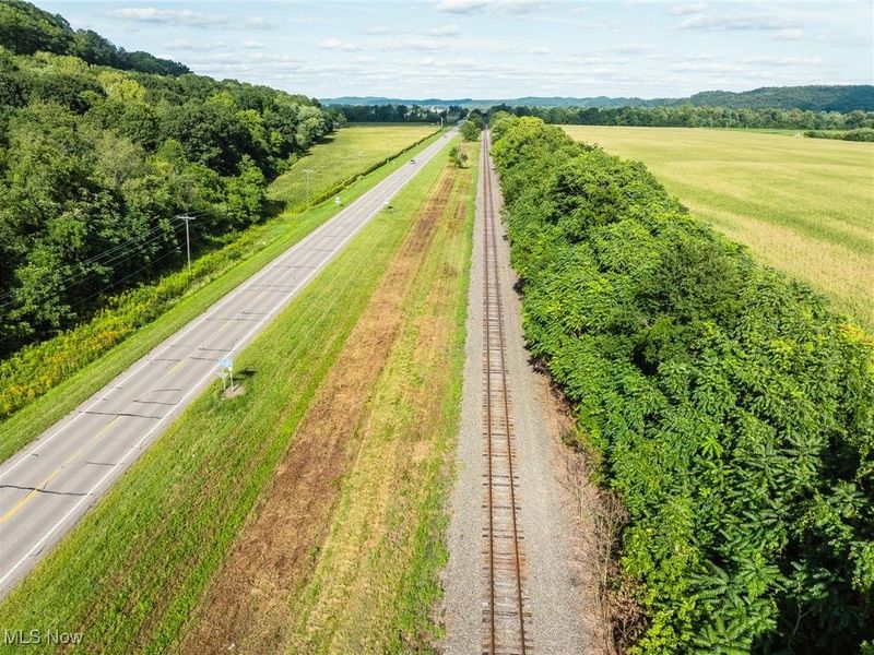 Lock 17 Road SE, Gnadenhutten, OH 44629 Photo 2