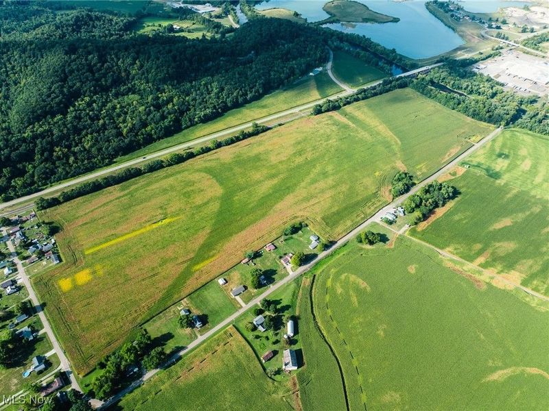 Lock 17 Road SE, Gnadenhutten, OH 44629 Photo 6