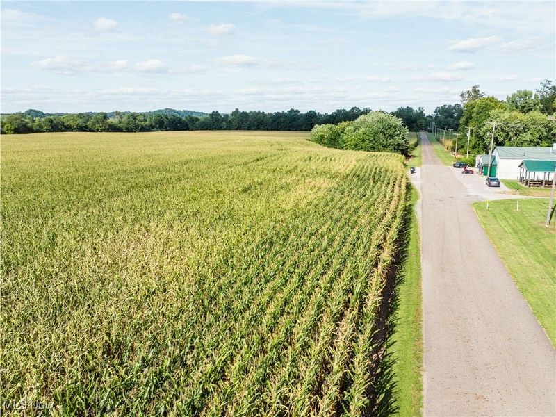 Lock 17 Road SE, Gnadenhutten, OH 44629 Photo 2