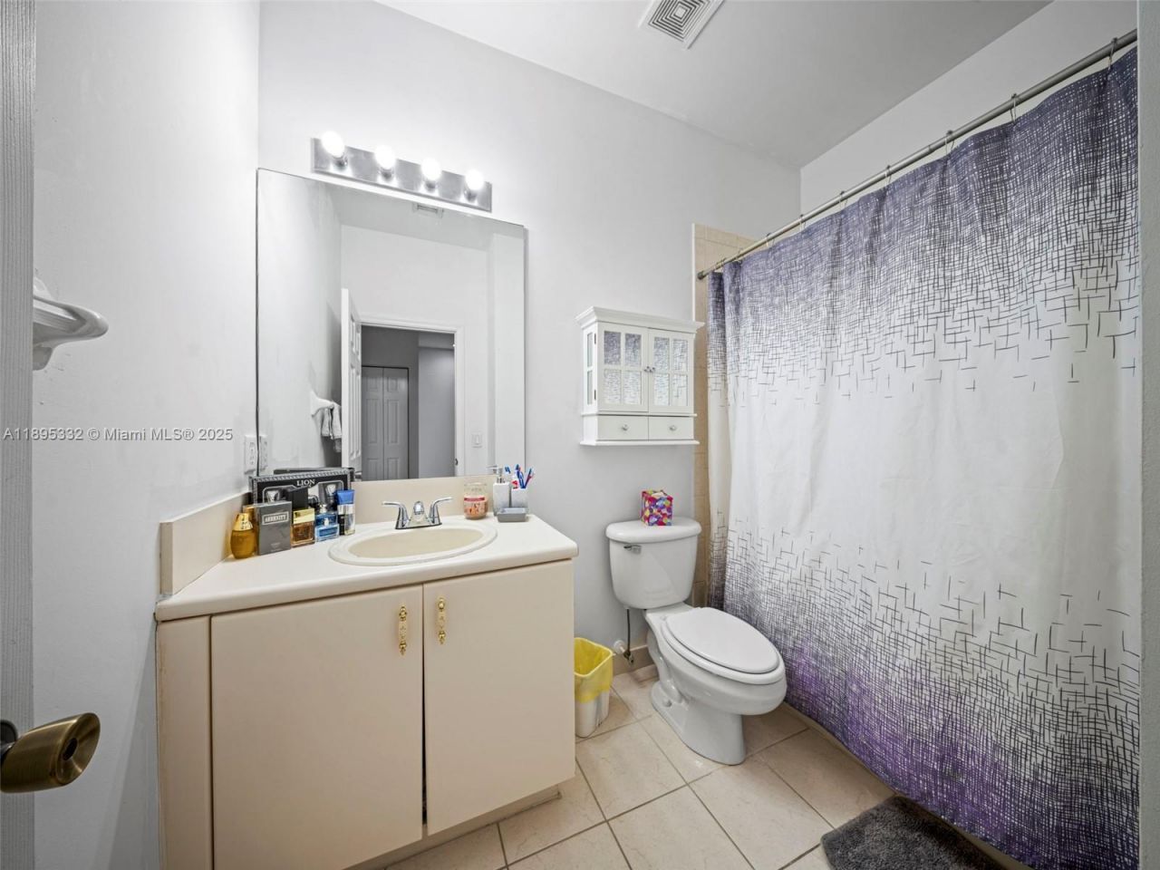 2104 NE 3rd Ct, Homestead, FL 33033 Photo