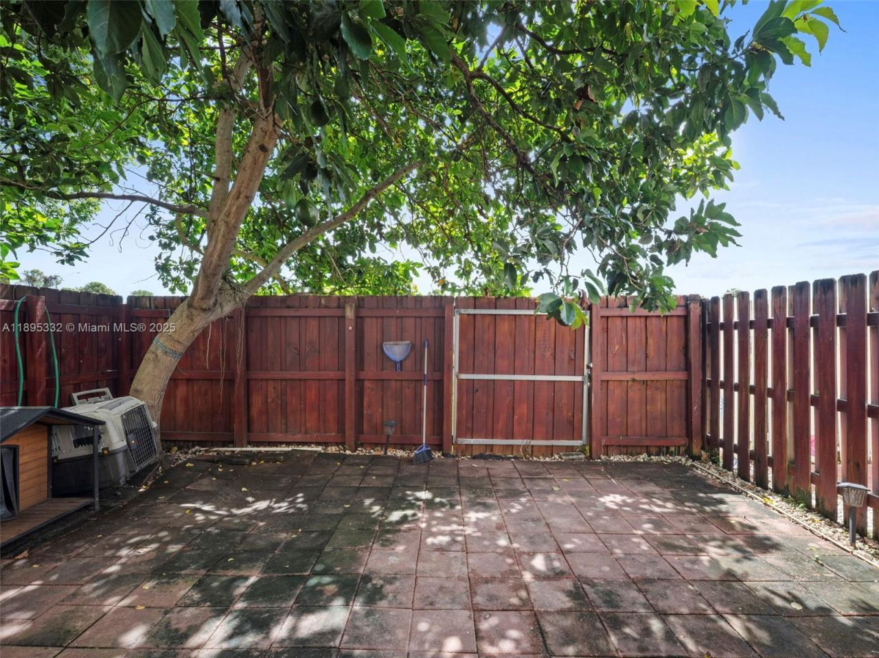 2104 NE 3rd Ct, Homestead, FL 33033 Photo