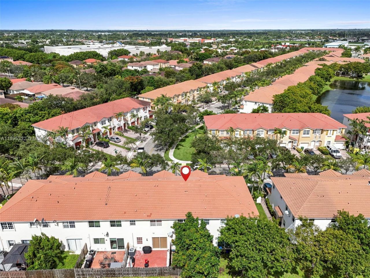 2104 NE 3rd Ct, Homestead, FL 33033 Photo