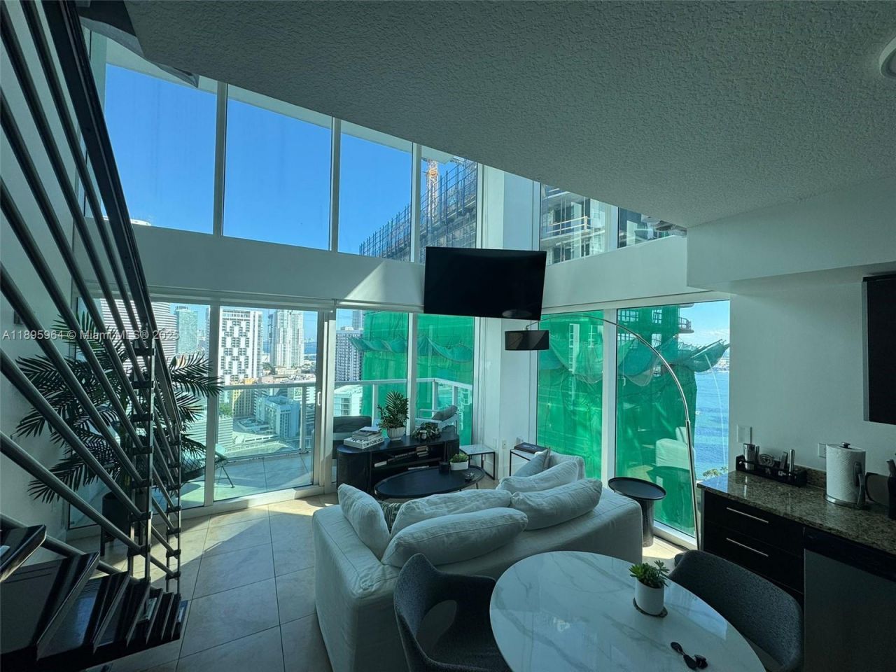 41 SE 5th St, Unit 1901, Miami, FL 33131 Photo