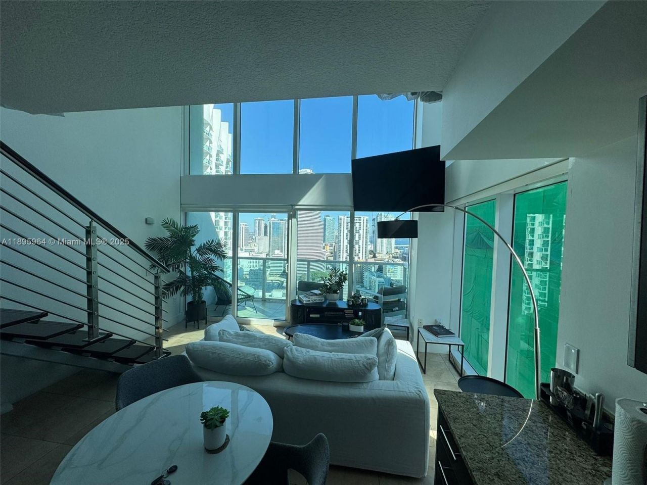 41 SE 5th St, Unit 1901, Miami, FL 33131 Photo