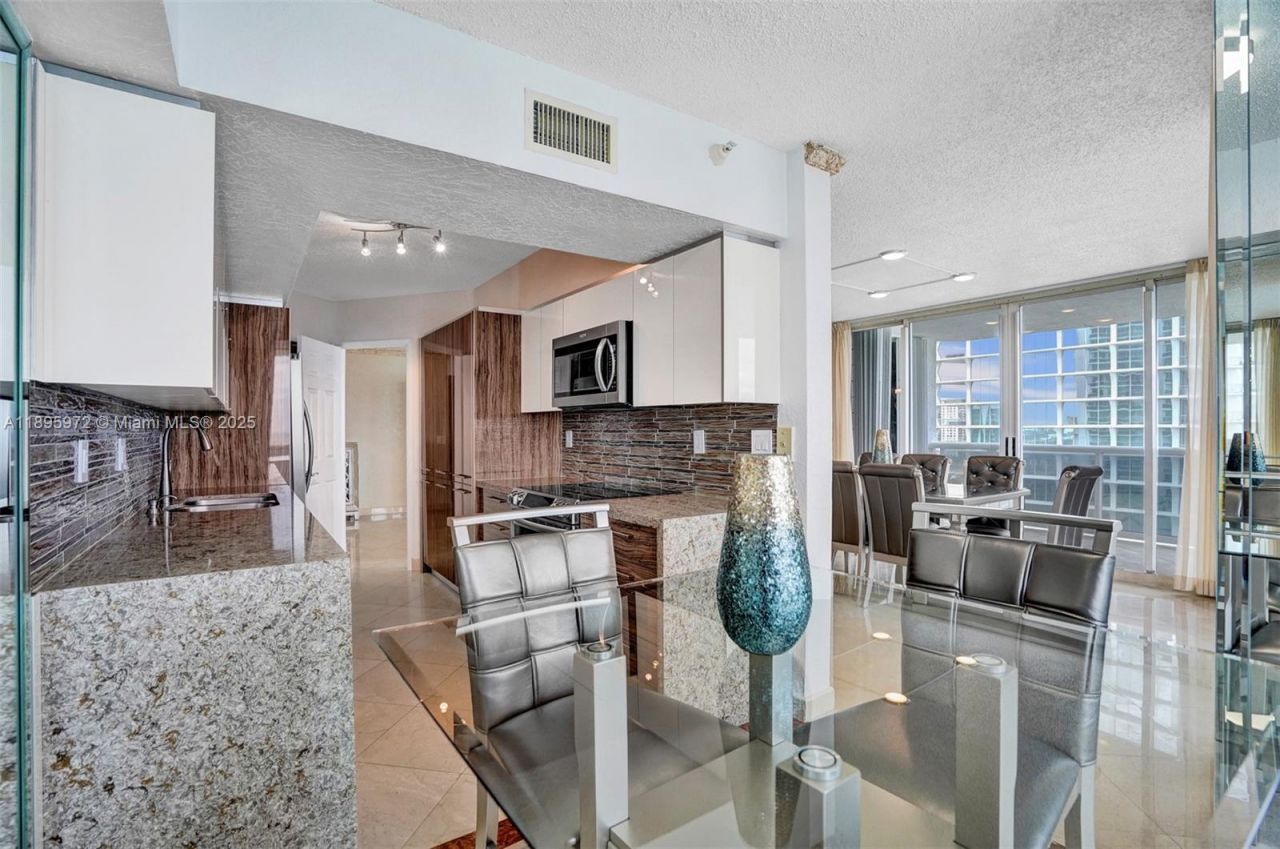 16711 Collins Ave, Unit 1208, Sunny Isles Beach, FL 33160 Photo