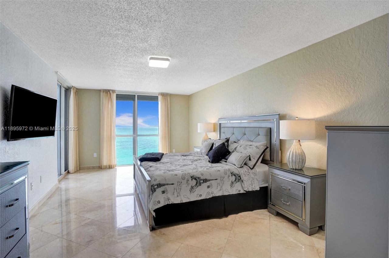 16711 Collins Ave, Unit 1208, Sunny Isles Beach, FL 33160 Photo