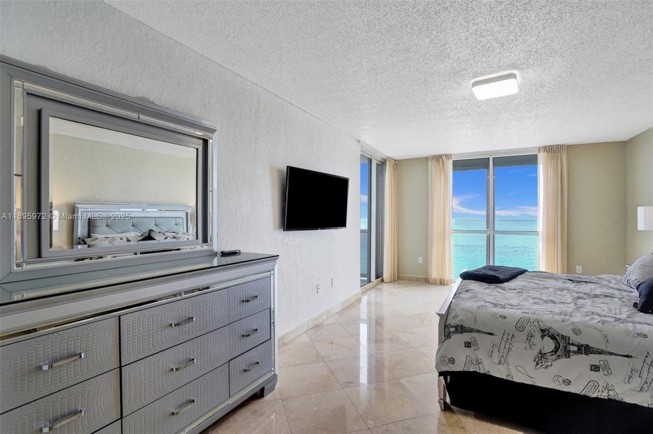 16711 Collins Ave, Unit 1208, Sunny Isles Beach, FL 33160 Photo