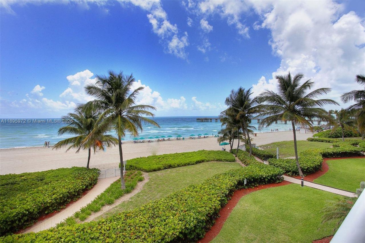 16711 Collins Ave, Unit 1208, Sunny Isles Beach, FL 33160 Photo
