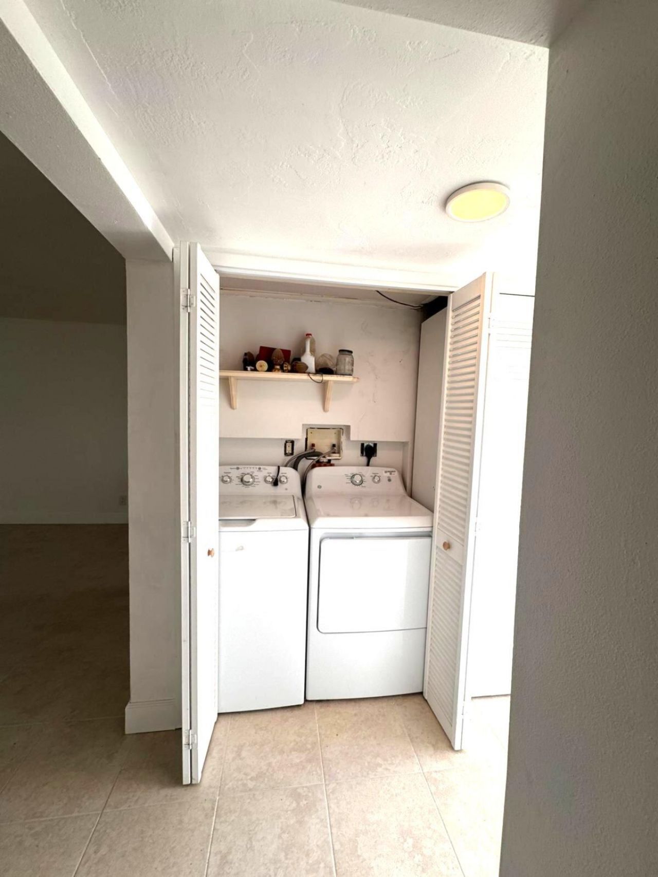 141 West Court, Royal Palm Beach, FL 33411 Photo