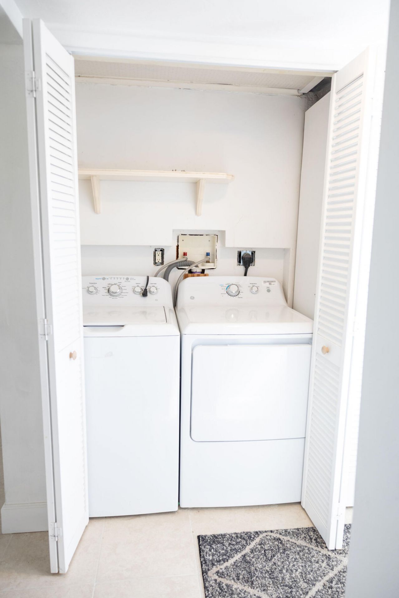 141 West Court, Royal Palm Beach, FL 33411 Photo