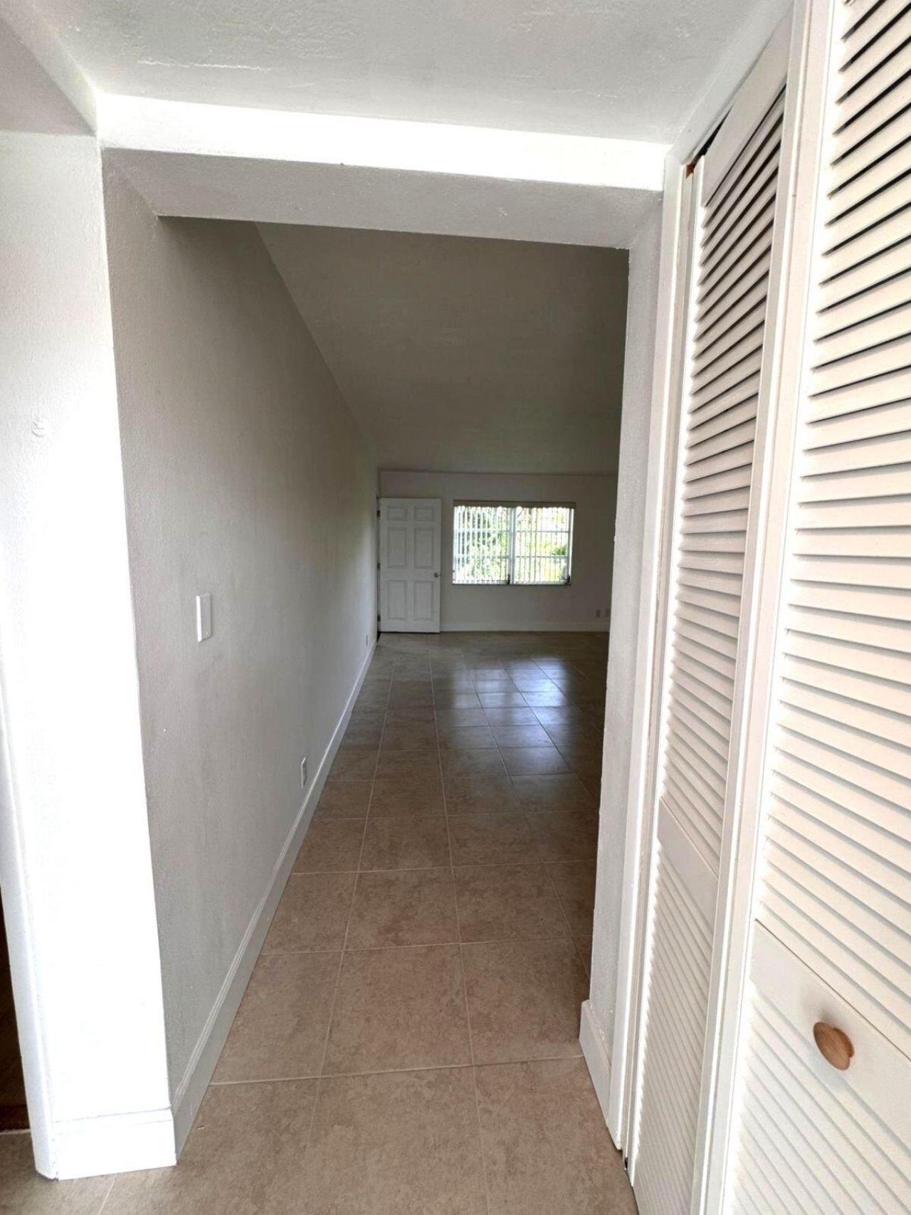 141 West Court, Royal Palm Beach, FL 33411 Photo