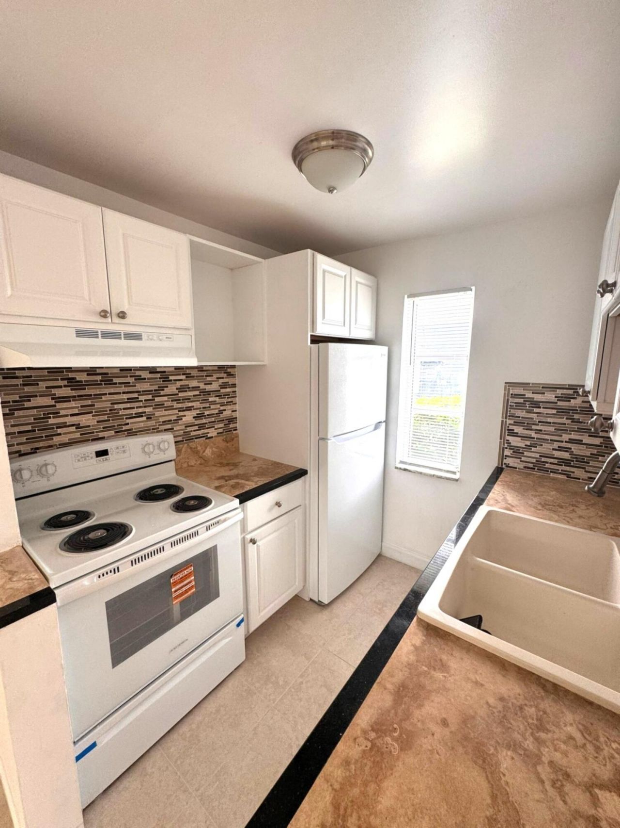 141 West Court, Royal Palm Beach, FL 33411 Photo