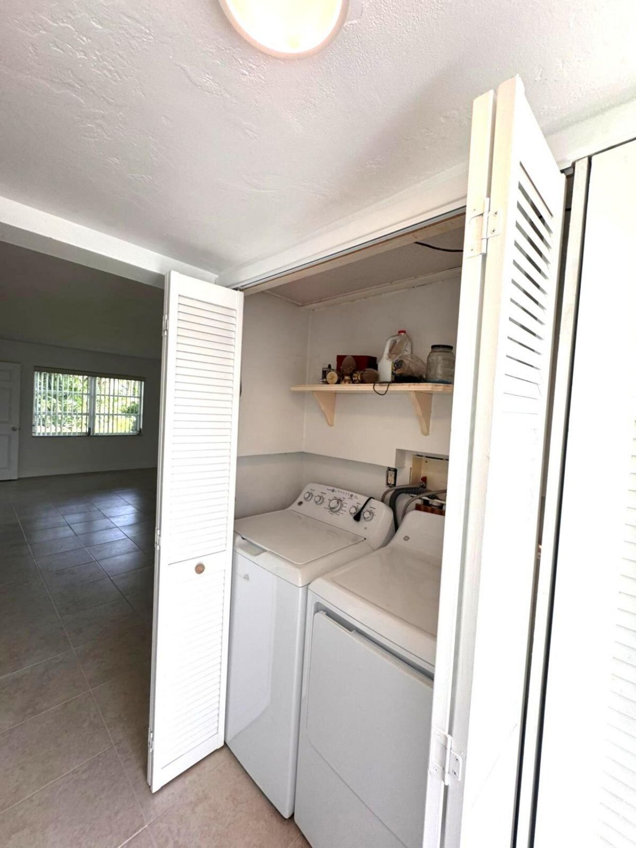 141 West Court, Royal Palm Beach, FL 33411 Photo