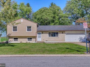 125 RAMBLEWOOD ROAD, PENNSYLVANIA FURNACE, PA 16865