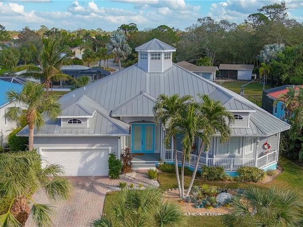 27161 Flamingo DR, BONITA SPRINGS, FL 34135