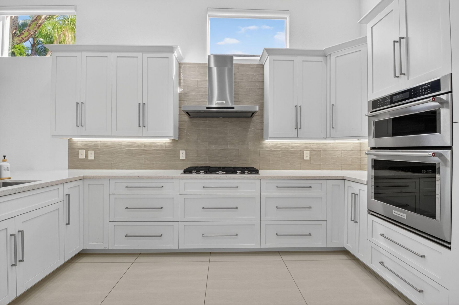 6270 NW 43rd Terrace, Boca Raton, FL 33496 Photo