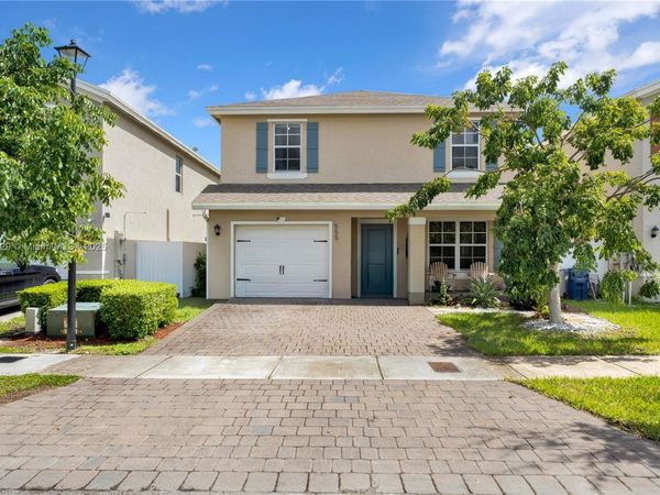 555 NE 6th Ct, Florida City, FL 33034