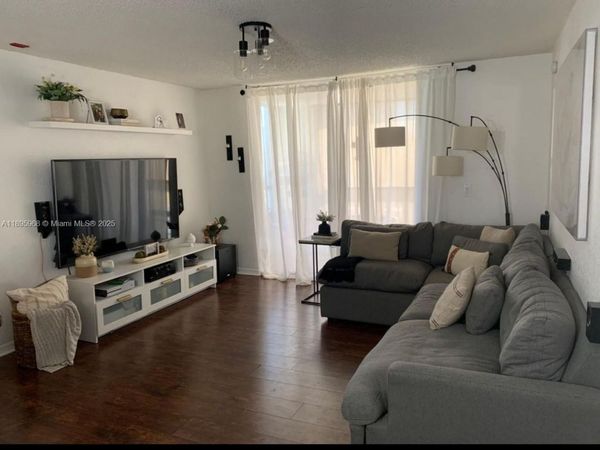 13545 EAGLE RIDGE DR, Unit 825, Fort Myers, FL 33912